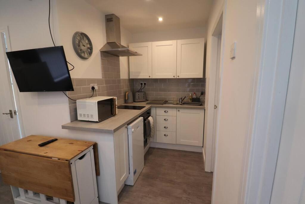 Cosy Two Bedroom First Floor Apartment Birmingham Esterno foto